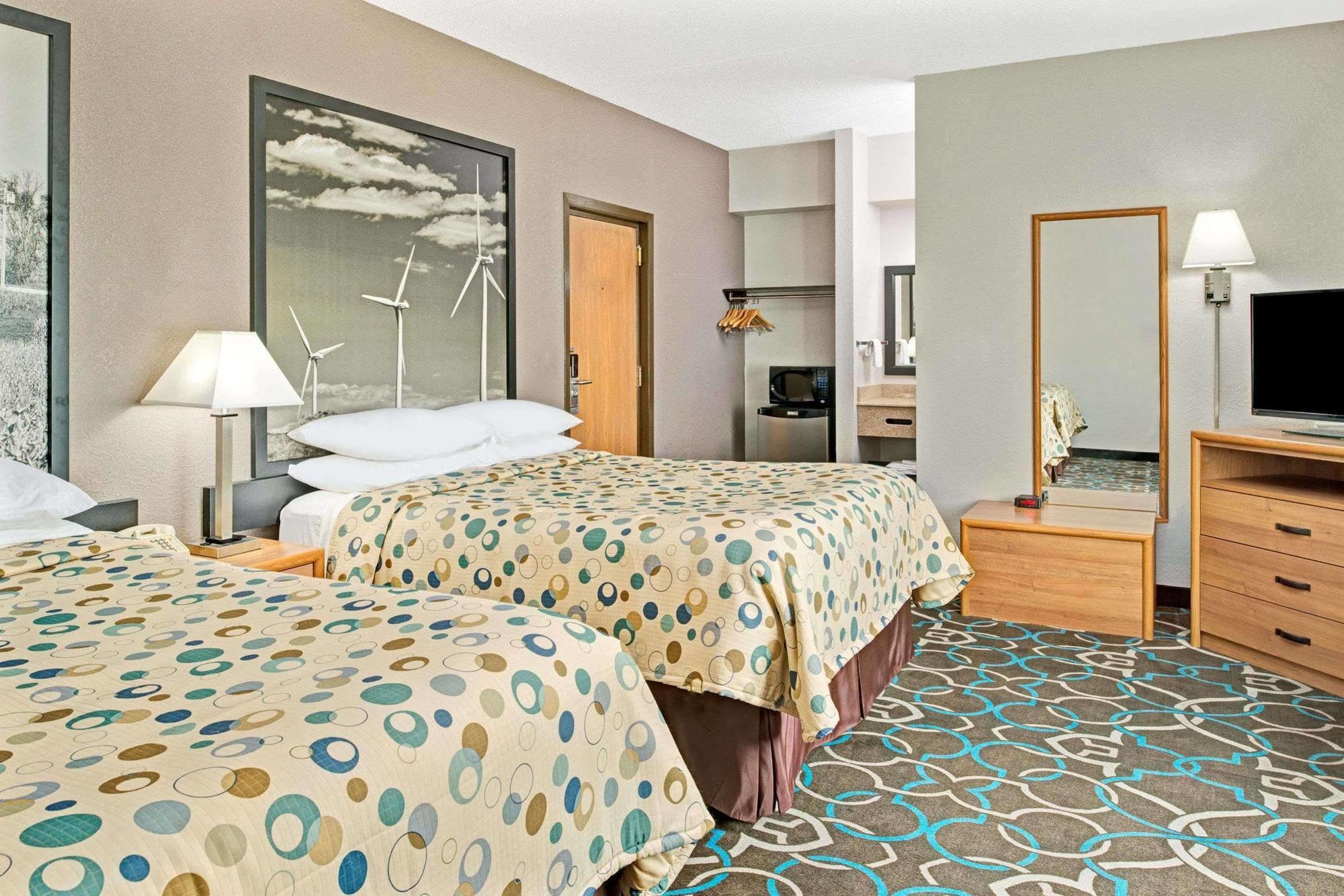 Super 8 By Wyndham Walnut Hotell Exteriör bild